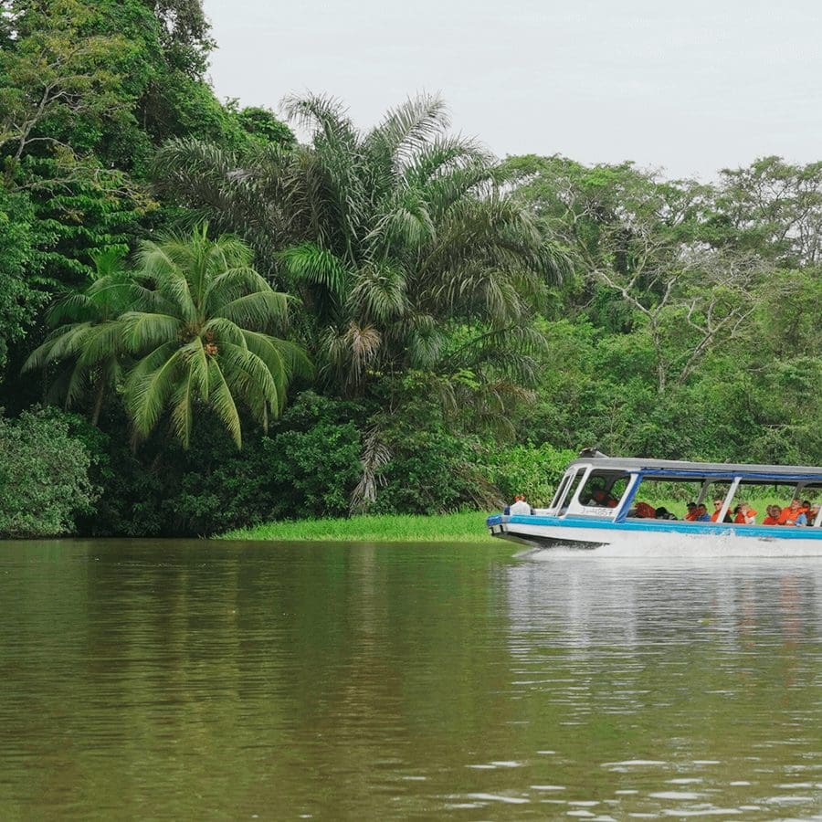 excursión en barco Costa Rica